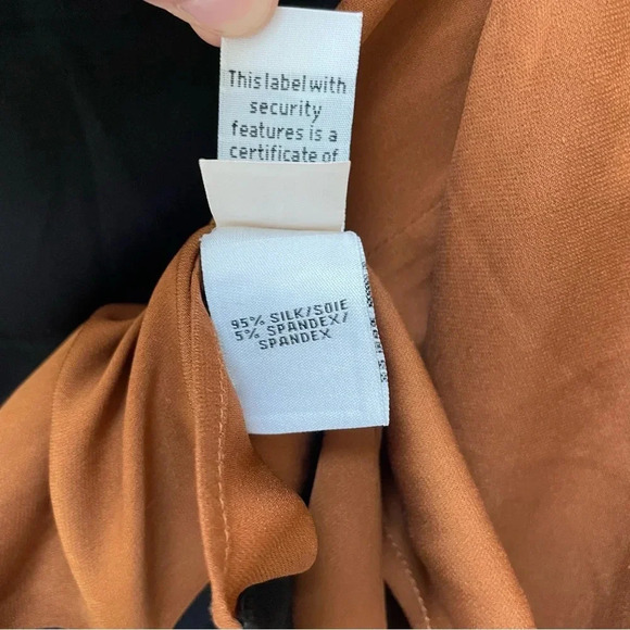 Diane von Furstenberg Silk Color Block Brown Black Button Down Blouse Top Size 0 - Picture 9 of 10